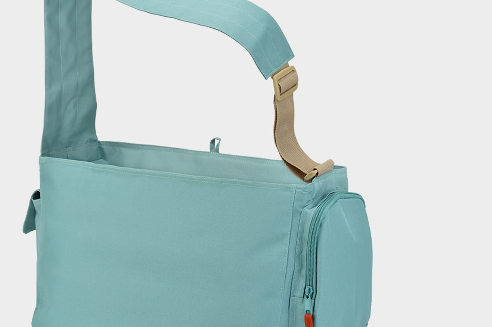 NWT Costco Insulated Reusable Keep Cool Bag Teal Color 22 X 17 X 9